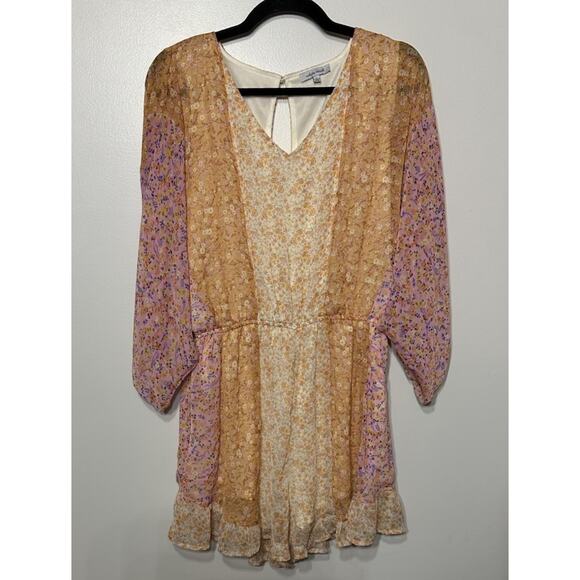 White Birch Shorts Romper Floral Print V-Neck 3/4 Dolman Sleeves Size Large Boho - Picture 1 of 9